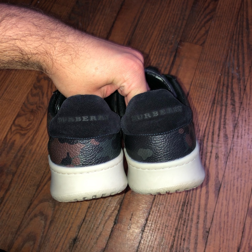 Burberry Lakemore Men’s Shoe - Picture 3 of 8